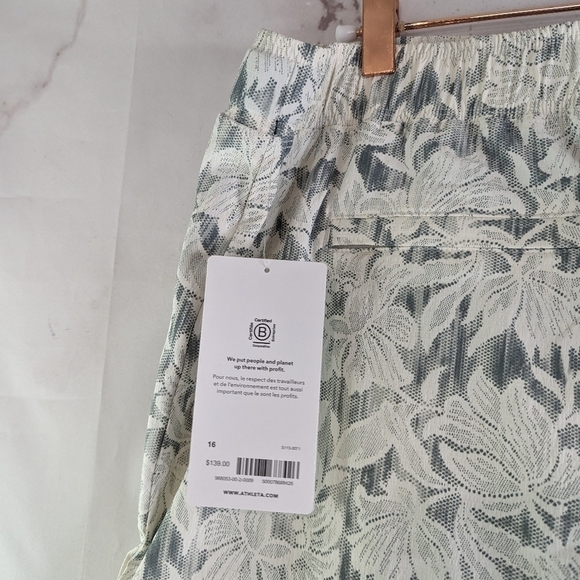 Athleta Pants Womens 16 Trekkie Hike Convertible Ethereal Green Lace Zip Off - Picture 10 of 13